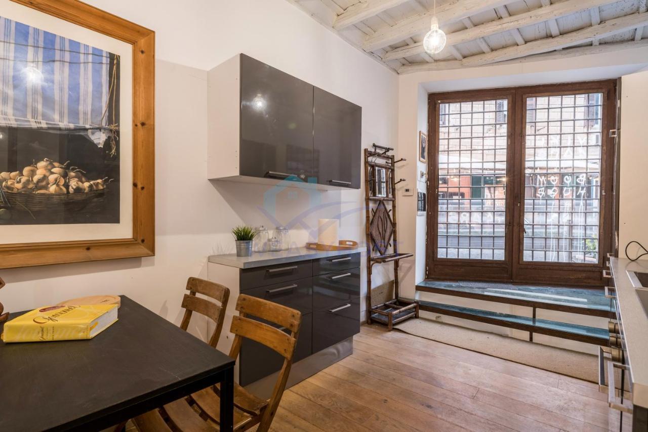 Cozy Entire Apt Close To Piazza Trilussa Рим Экстерьер фото